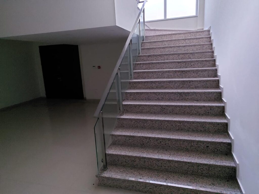 Kompleks Industrial–Administrativ