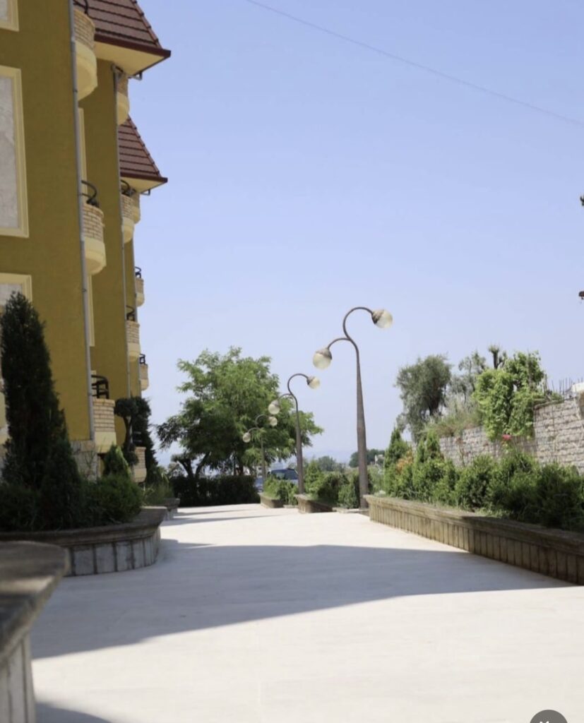 APARTAMENT 2+1+2 PËR SHITJE – LAKE LAND