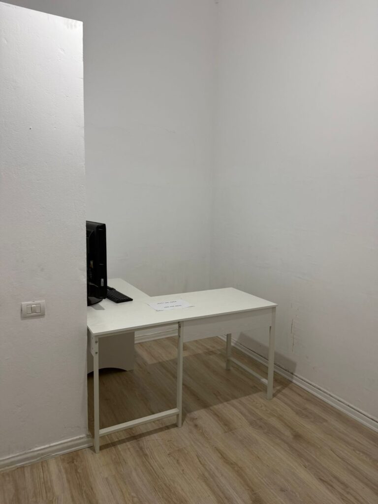 Ambient komercial per qira