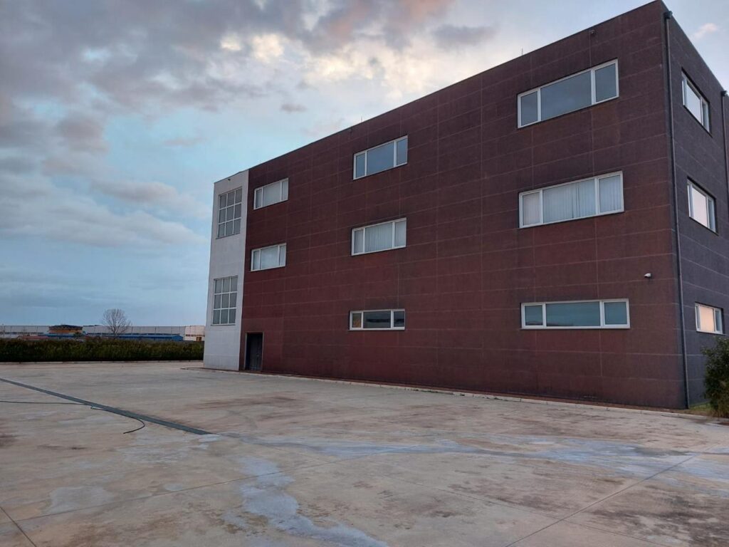 Kompleks Industrial–Administrativ