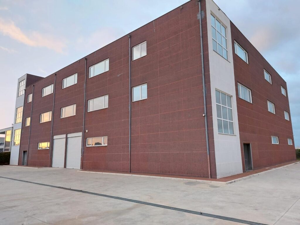 Kompleks Industrial–Administrativ