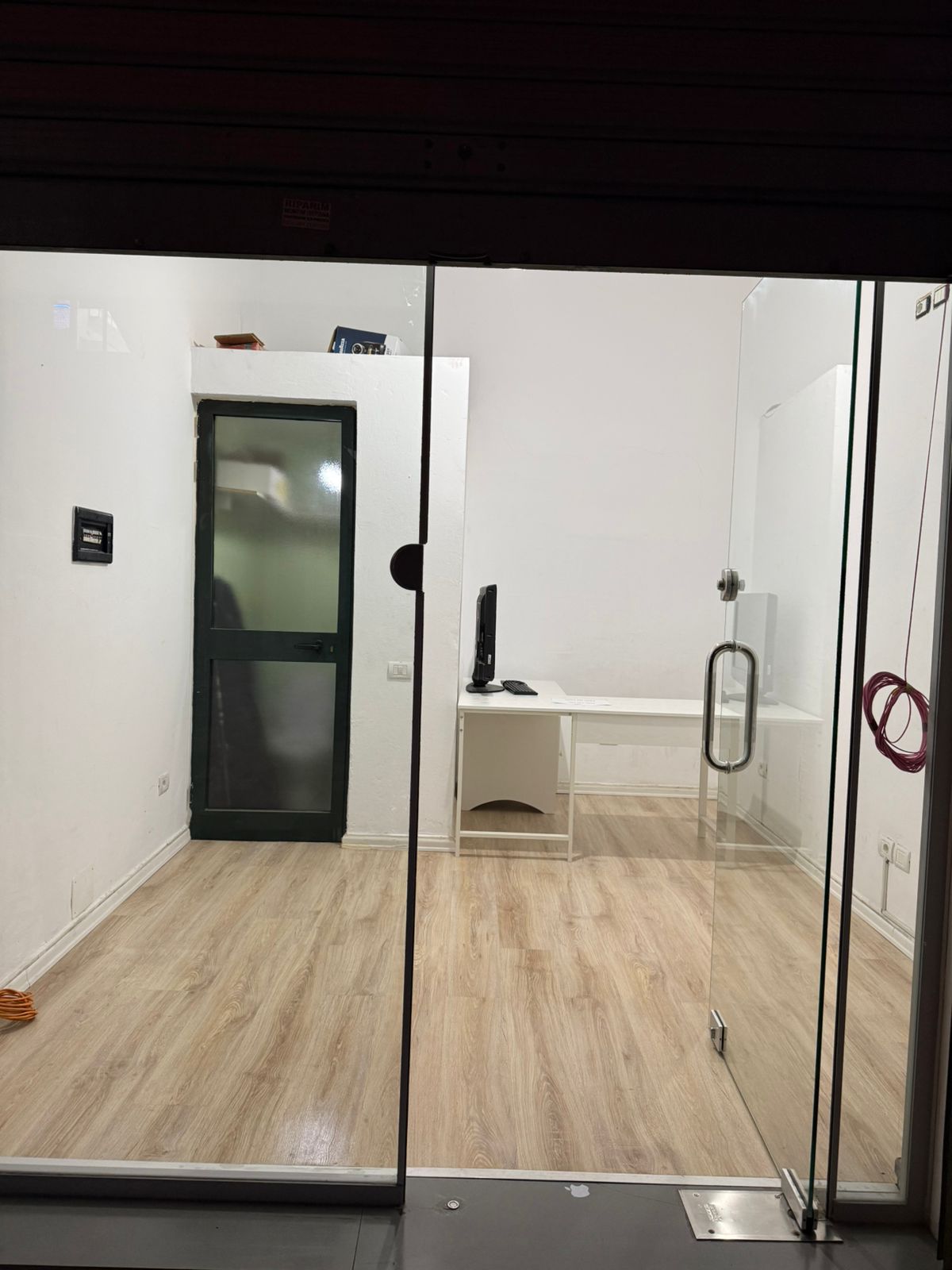 Ambient komercial per qira